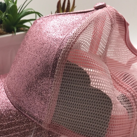 Hat - Picture 3 of 5